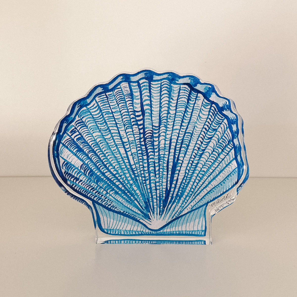 Acrylic Shelfie: Scallop Shell